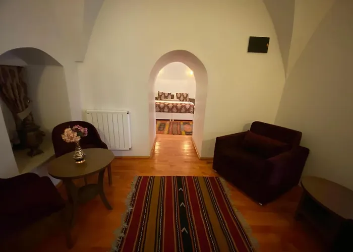 Hotel Behrampasa &cafe &restaurant